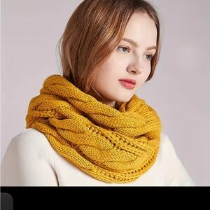 NEW! Scarf Soft Chunky WarmKnit Long Loop Infinity Cowl yellow mustard